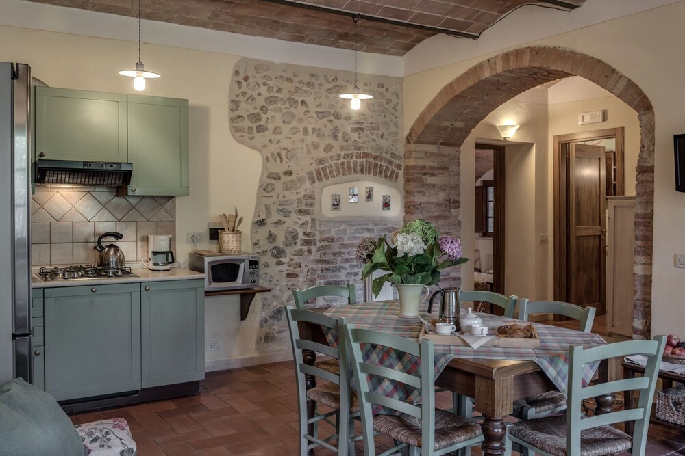 Borgo Al Cerro 30/50