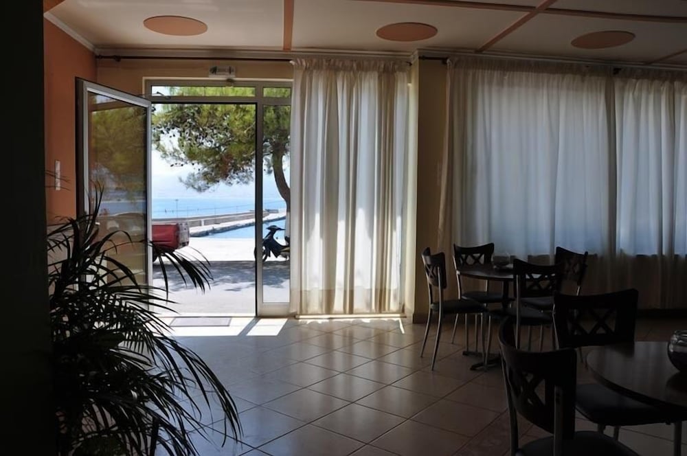 Nora Hotel 16/21