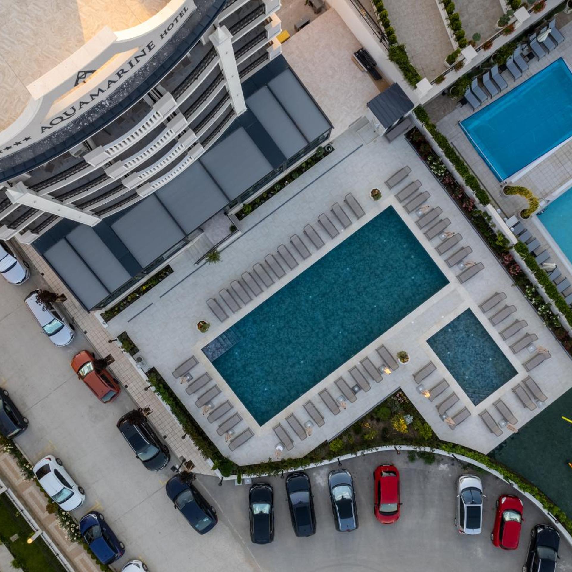 Aquamarine Hotel 4/49