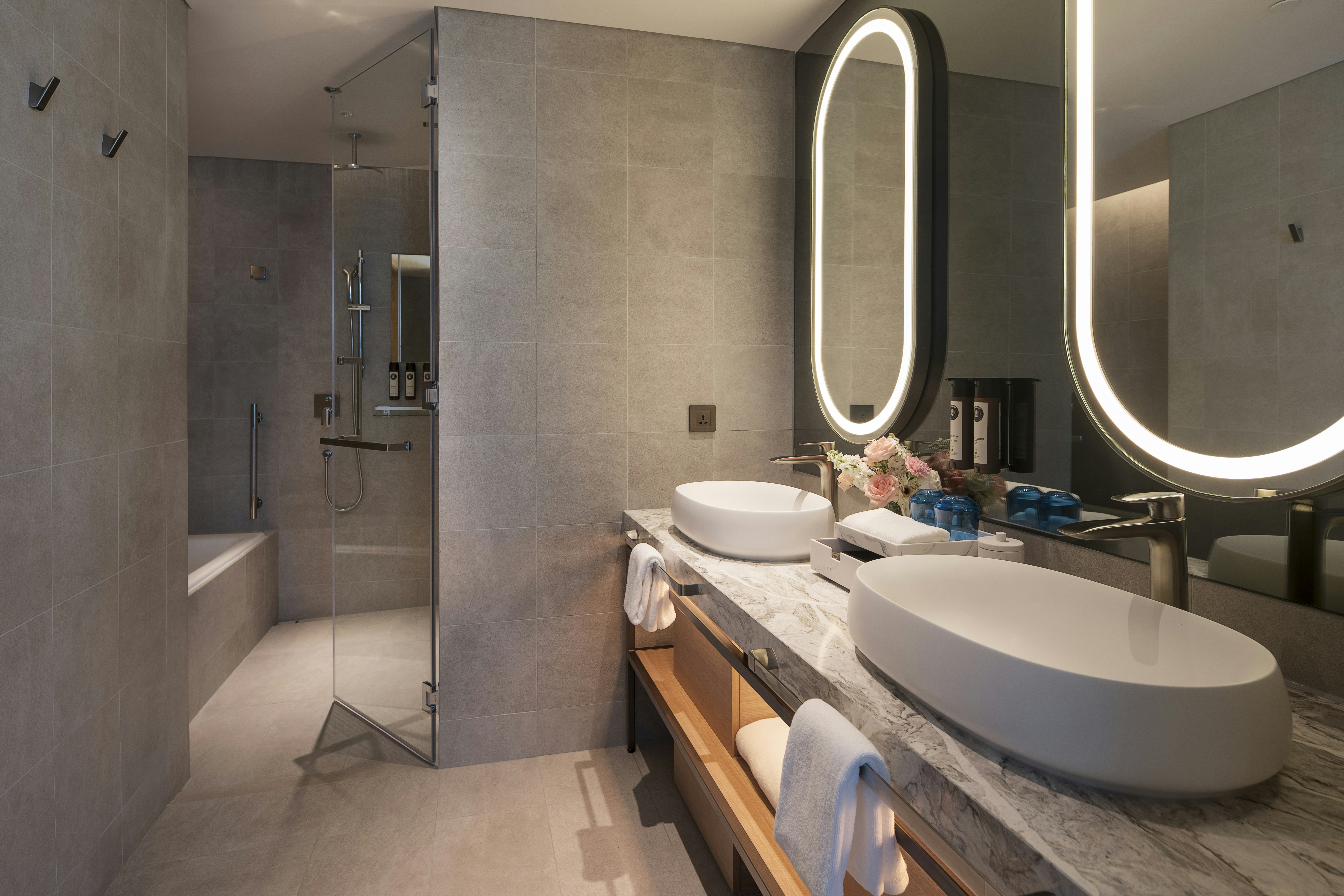 Grand Nikko Bangkok Sathorn 57/60