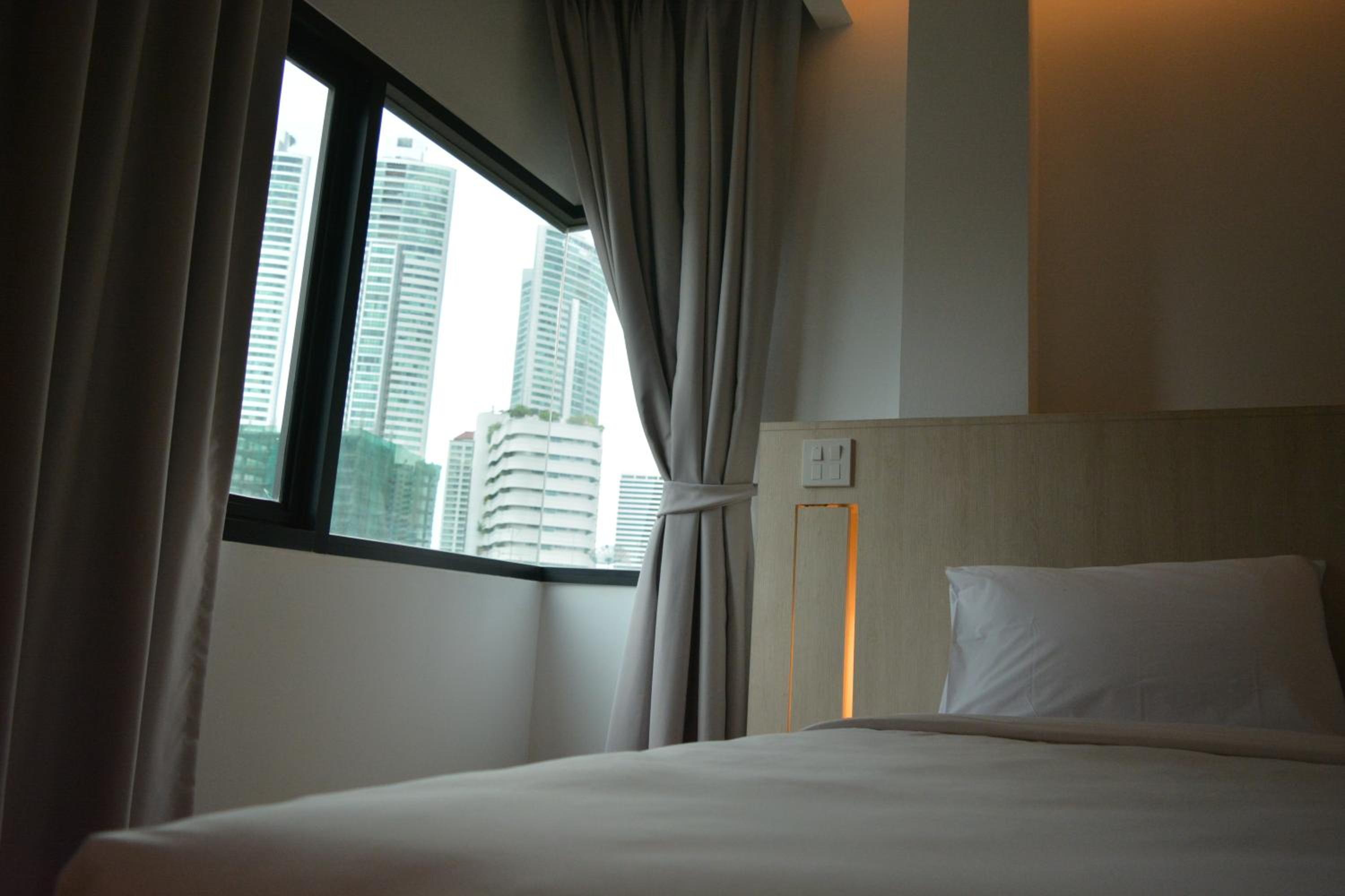 Budget, Double Bed, Rezt Bangkok - Hostel 9/10