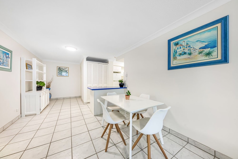 ELOUERA TOWER BEACHFRONT APARTMENTS 59/69