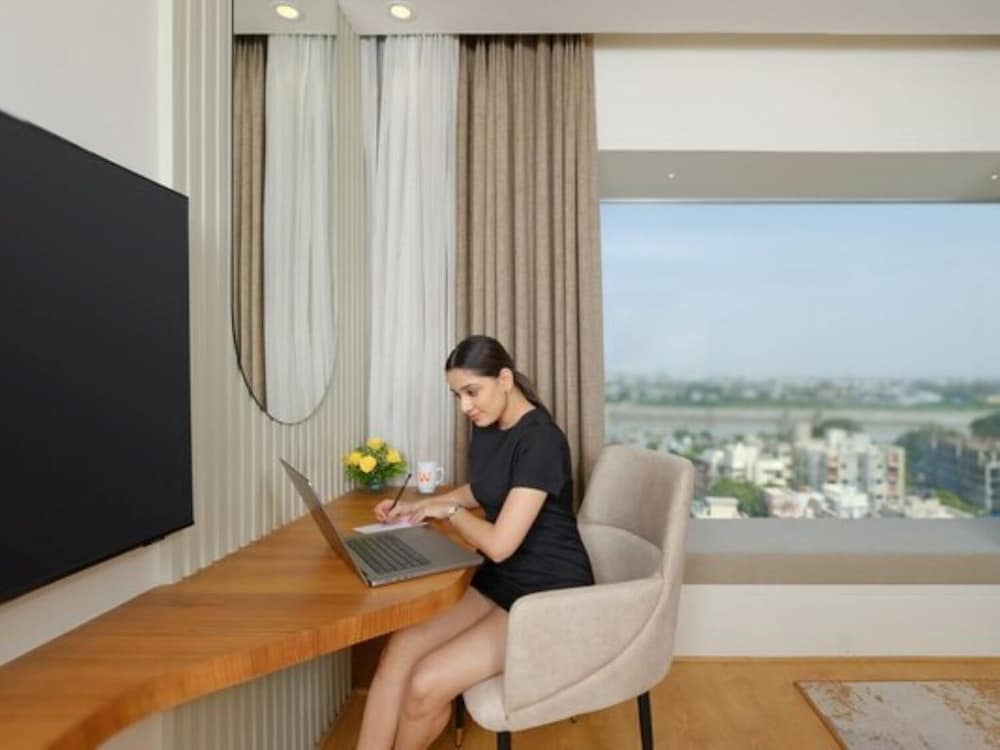 Welcomhotel by ITC Hotels, Ashram Road, Ahmedabad 16/71