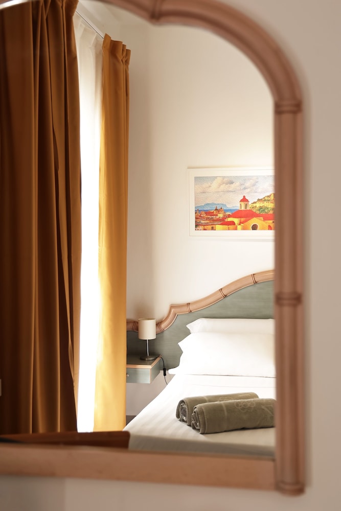 غرفة أساسية بسرير كوين، Hotel Terme Oriente – Beach & SPA 4/8