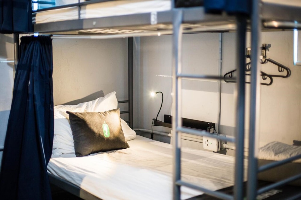 Nomada Urban Beach Hostel 14/39