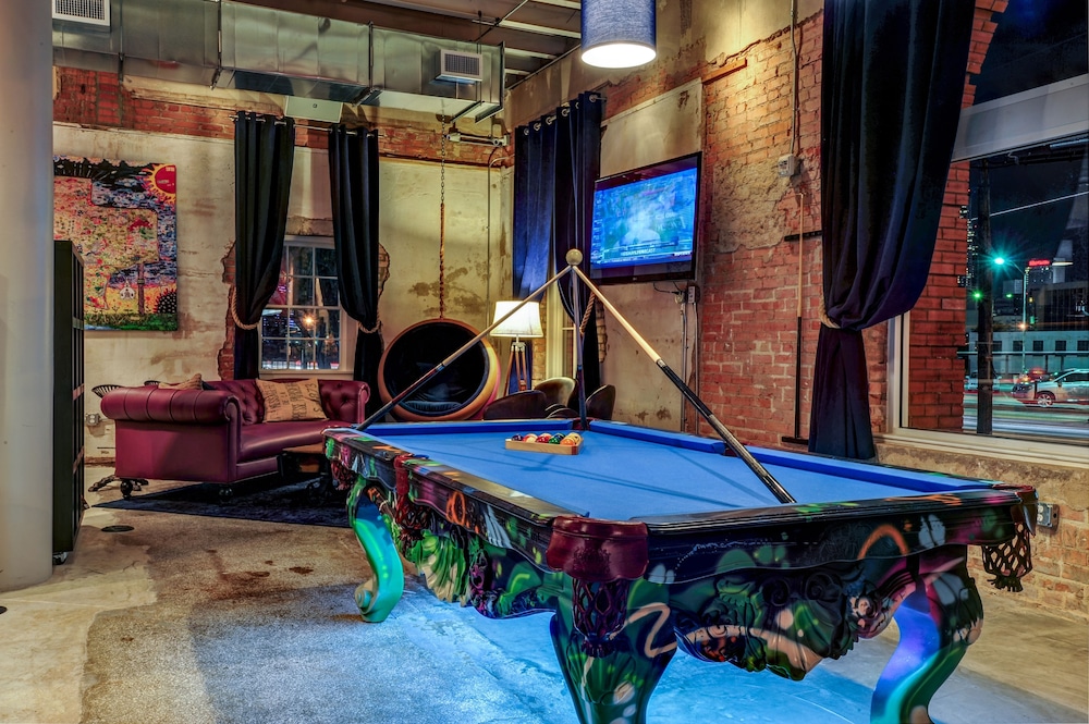 Canvas Hotel Dallas (ex. NYLO Dallas South Side) 2/38