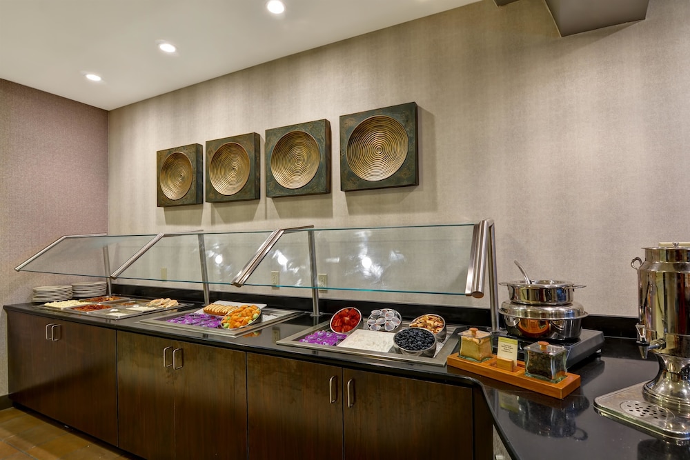 Doubletree By Hilton Baton Rouge 34/44