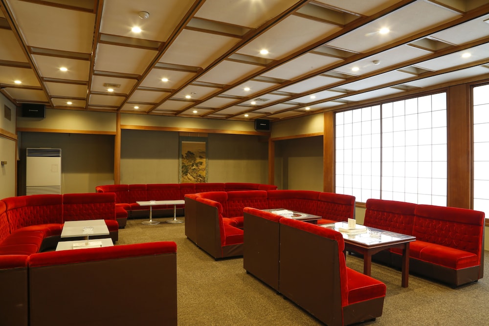 Yoshidaya Sannokaku 32/47