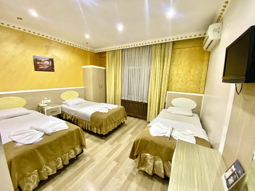 GRAND ORAL HOTEL 13/50