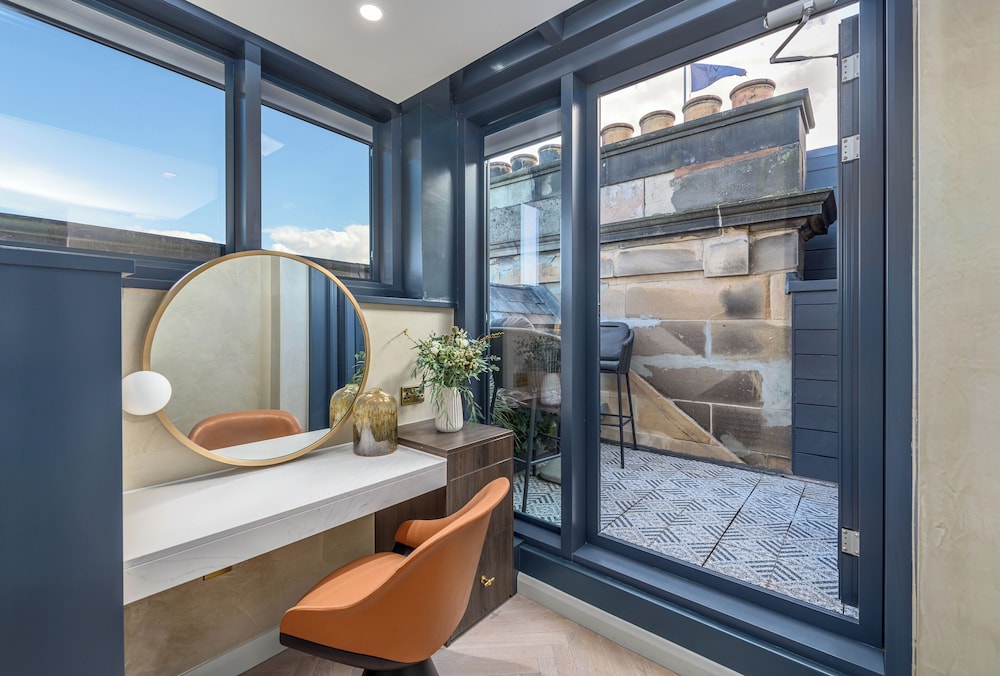 Righ Residences 27/38