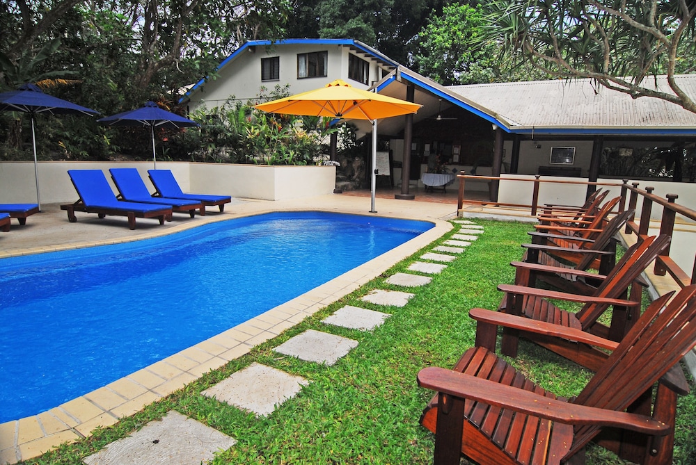 Hideaway Island Resort 69/75