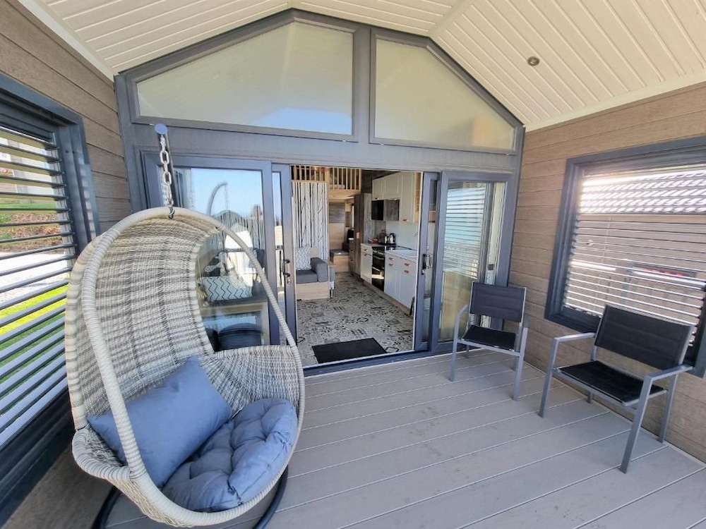 Sandaway Beach Holiday Park 17/50