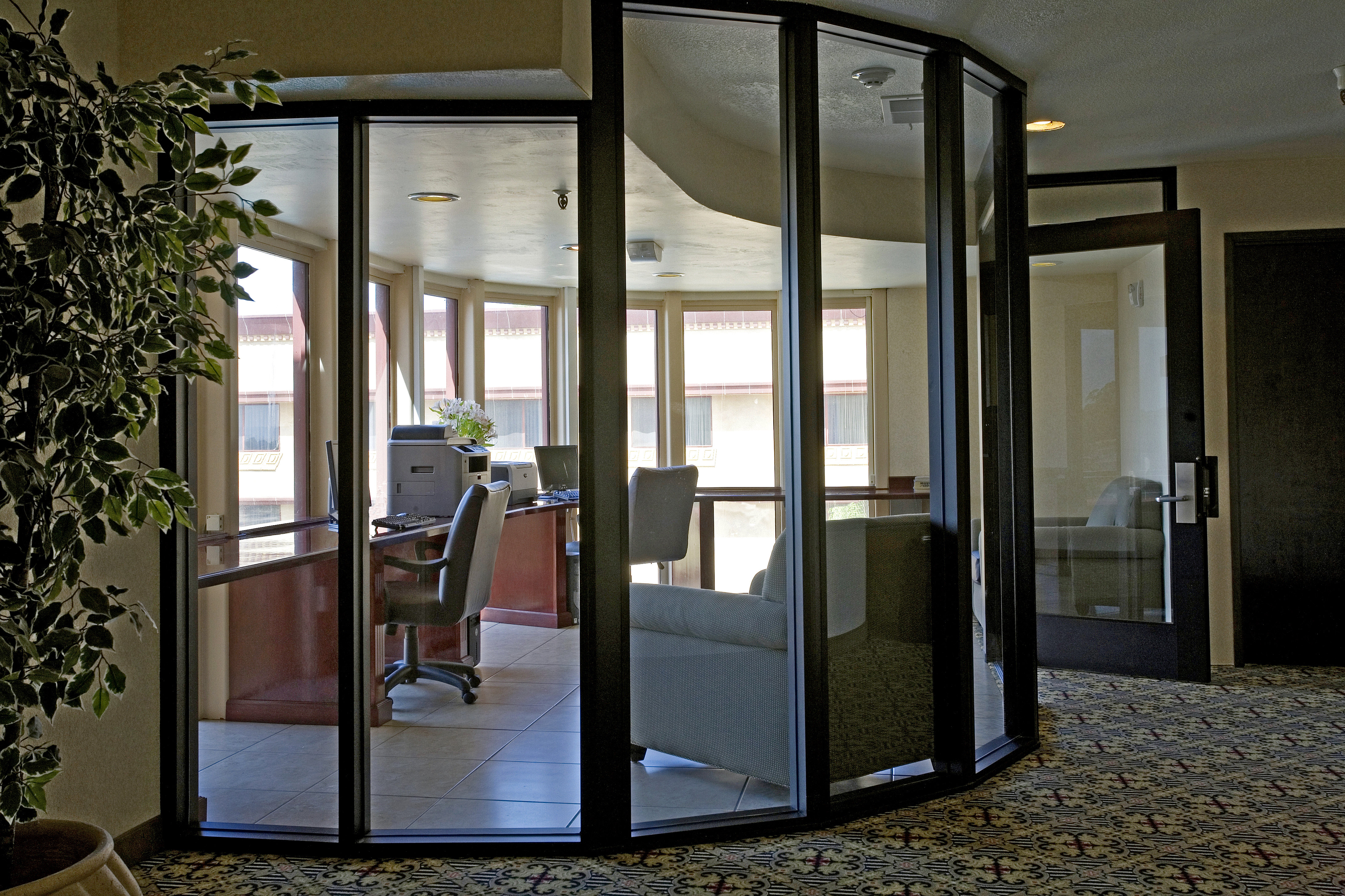 Holiday Inn Sacramento Rancho Cordova 45/77