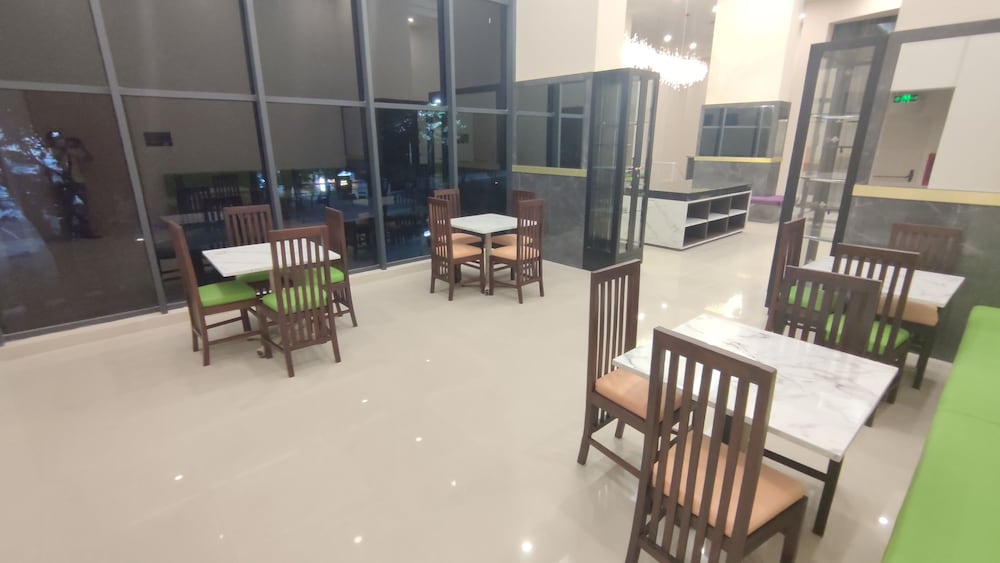 Agogo Downtown Hotel Surabaya 9/15