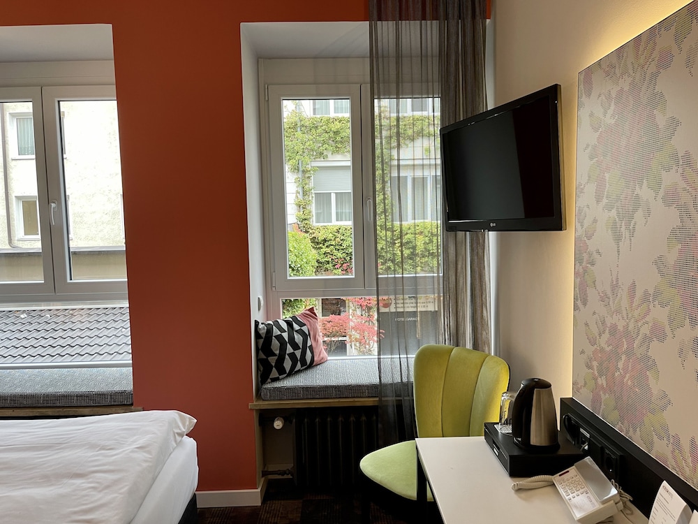 Boutique Hotel Atrium Munchen 36/64