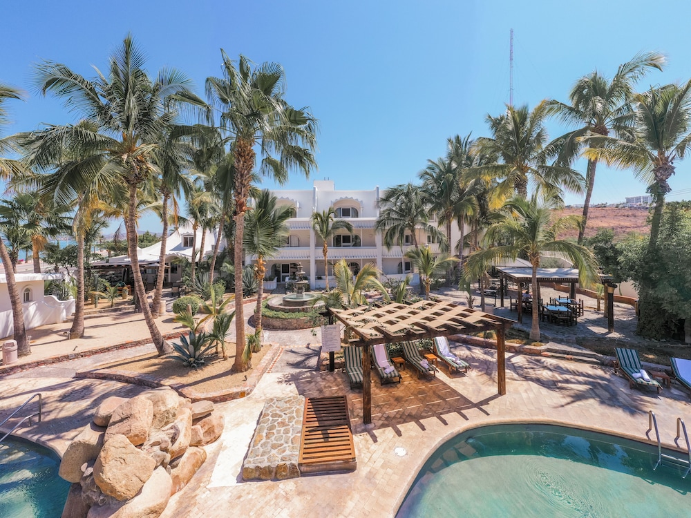 Club Del Moro Hotel Suites 65/72