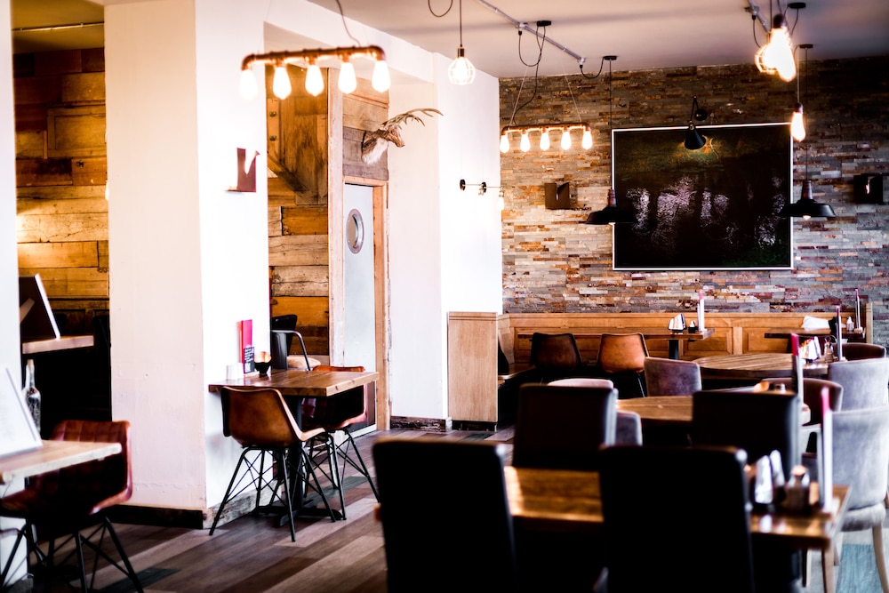 Pentire Hotel 49/63