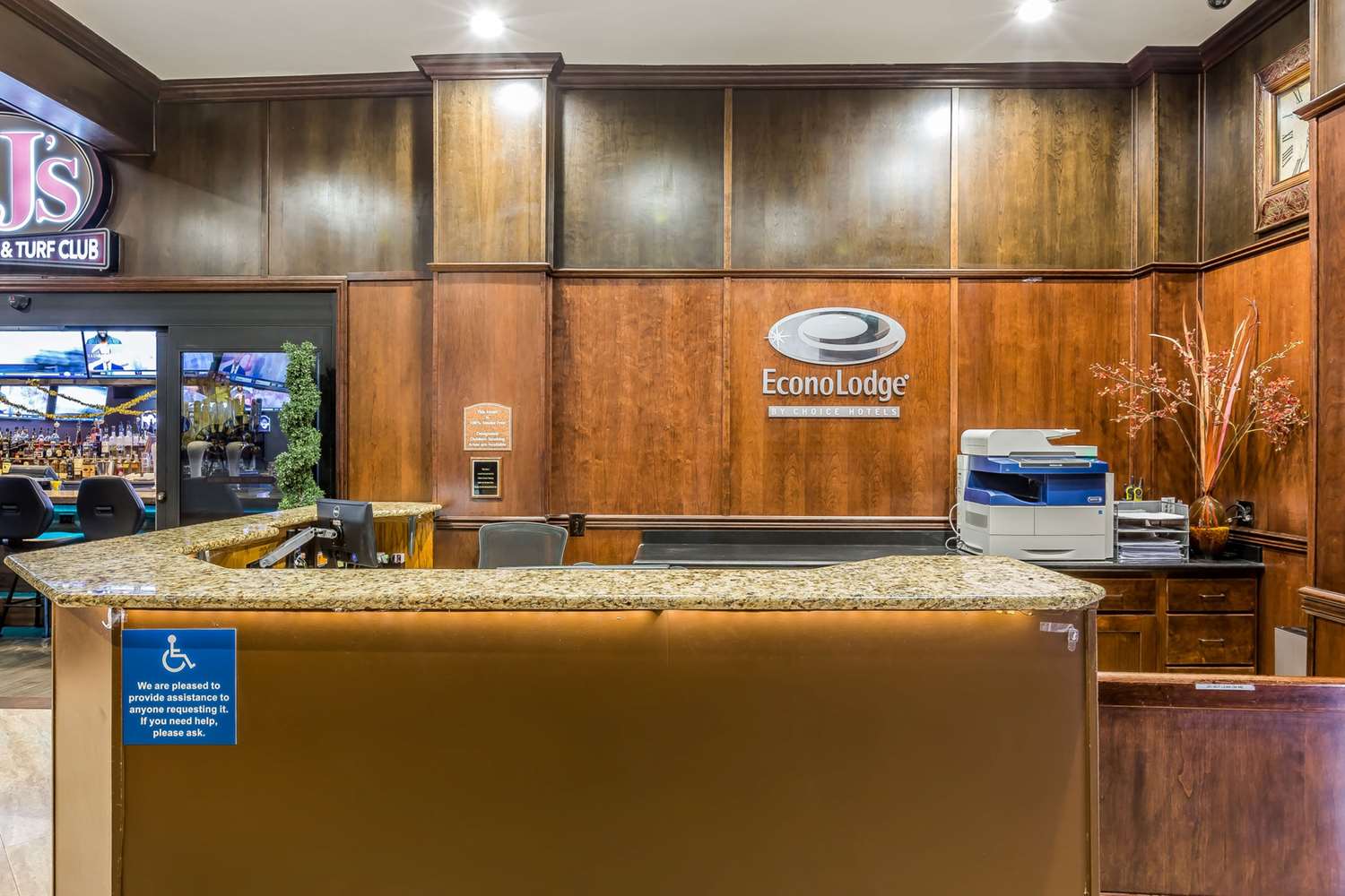 Econo Lodge Lake Elsinore 6/22
