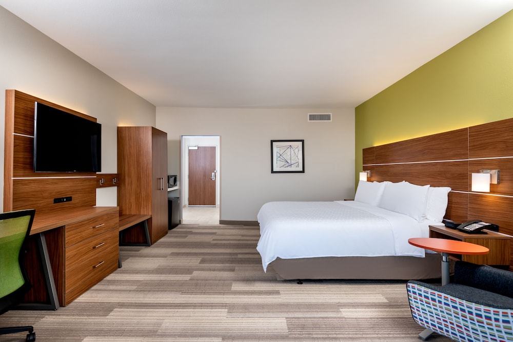 Holiday Inn Express And Suites Santa Ana Orange County an IHG Hotel 17/57