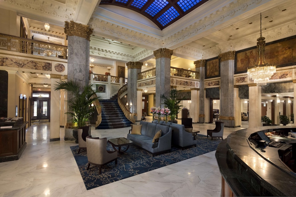 The Seelbach Hilton Louisville 41/54