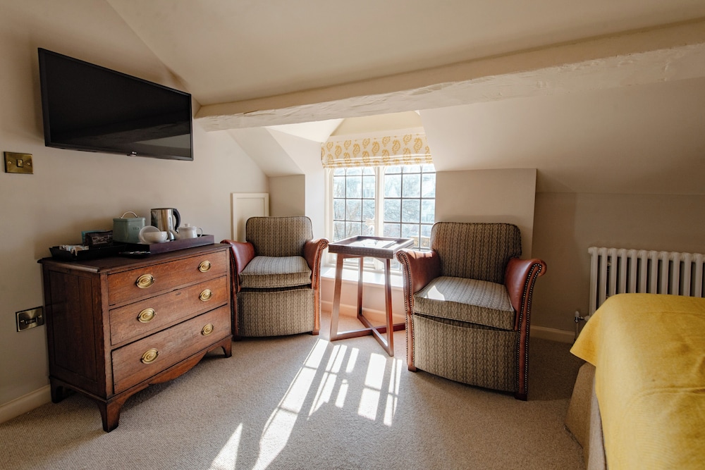 The Manor House 3/66