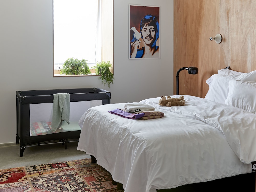 COMFORT, DOUBLE BED
