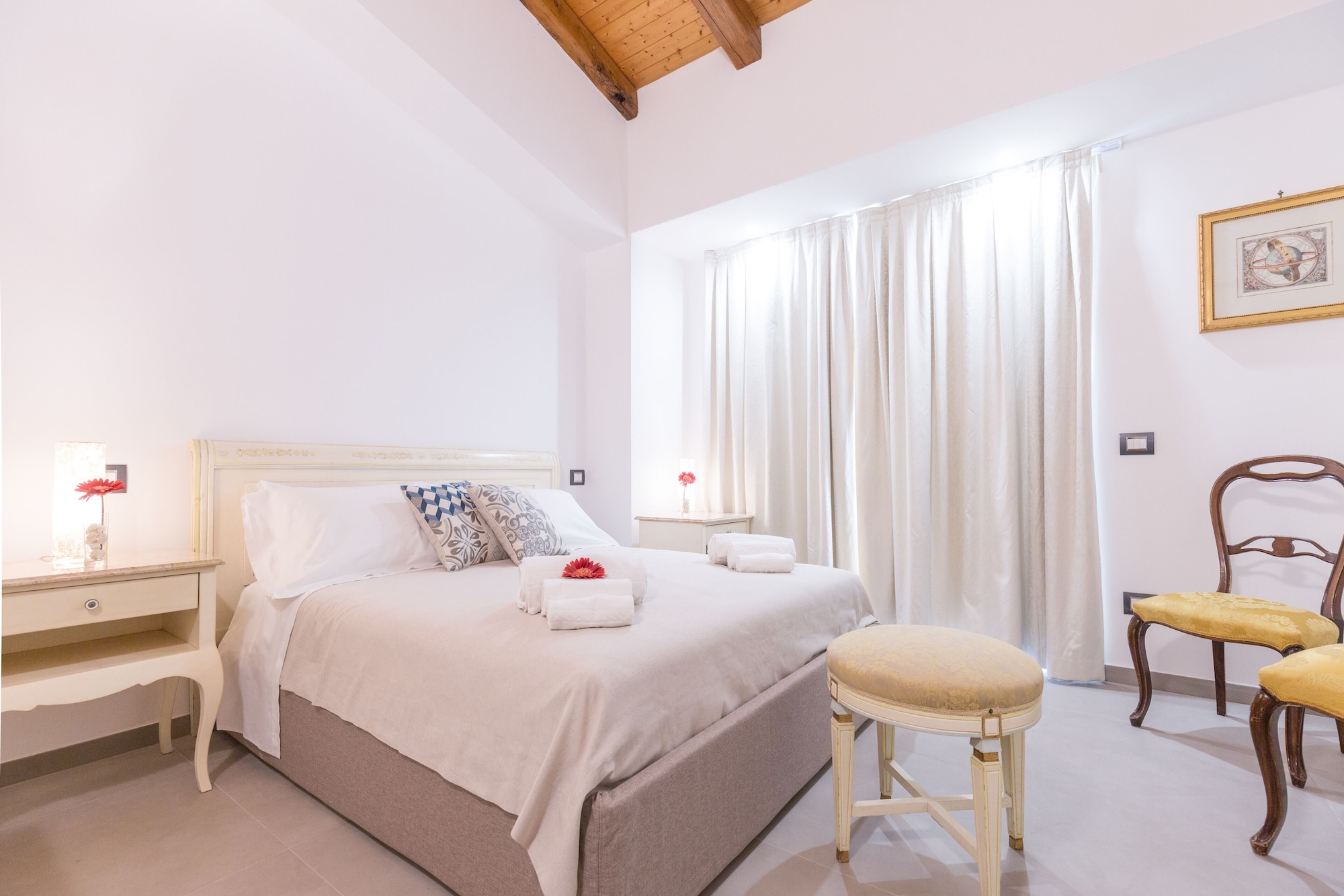 COMFORT, APARTMENT, QUEEN BED, SOFA