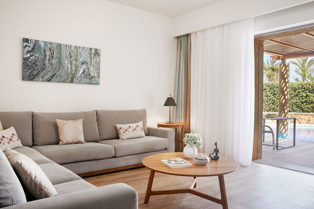 Minoa Palace Resort 32/68