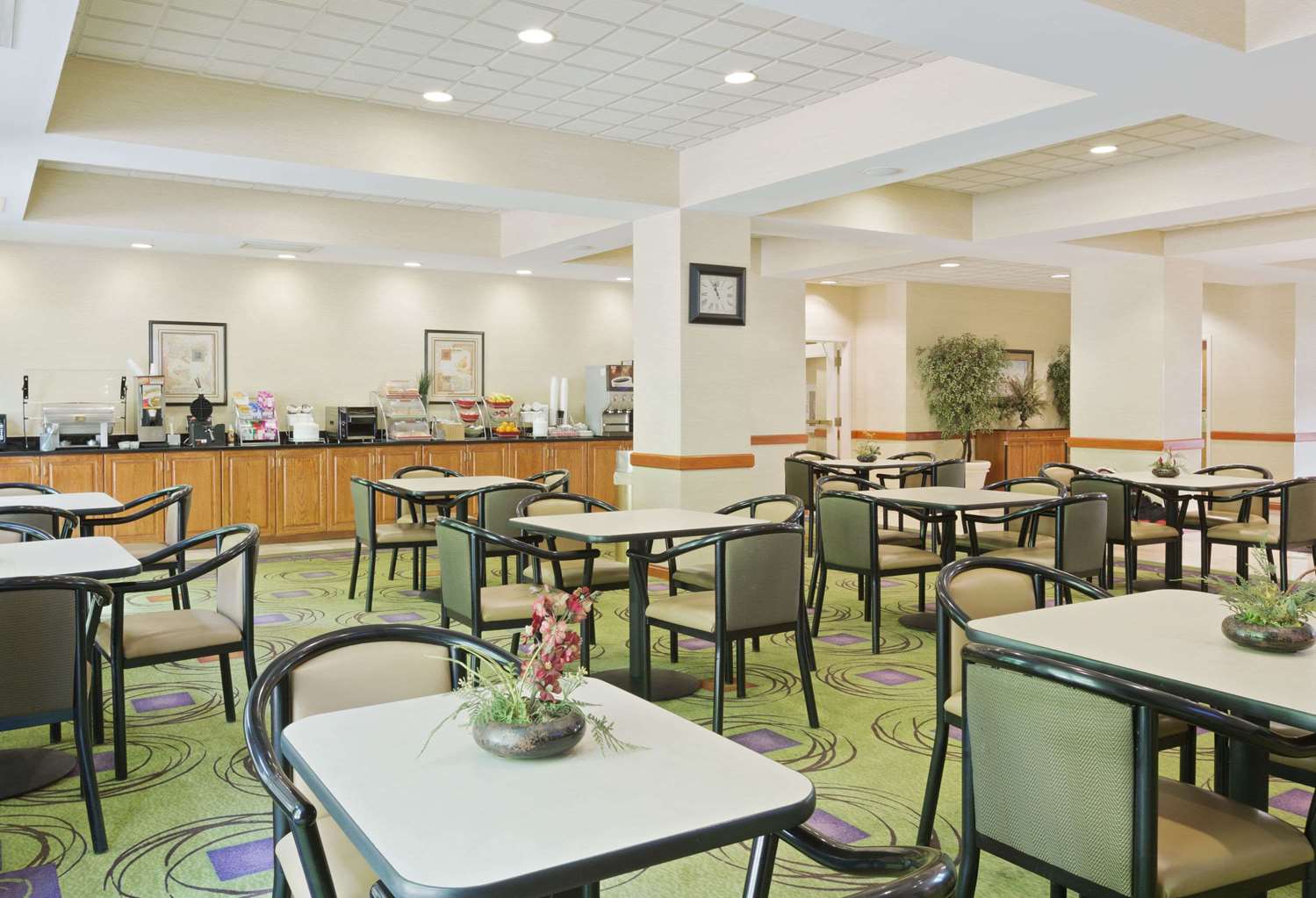 Wingate By Wyndham Charlotte Airport 9/23