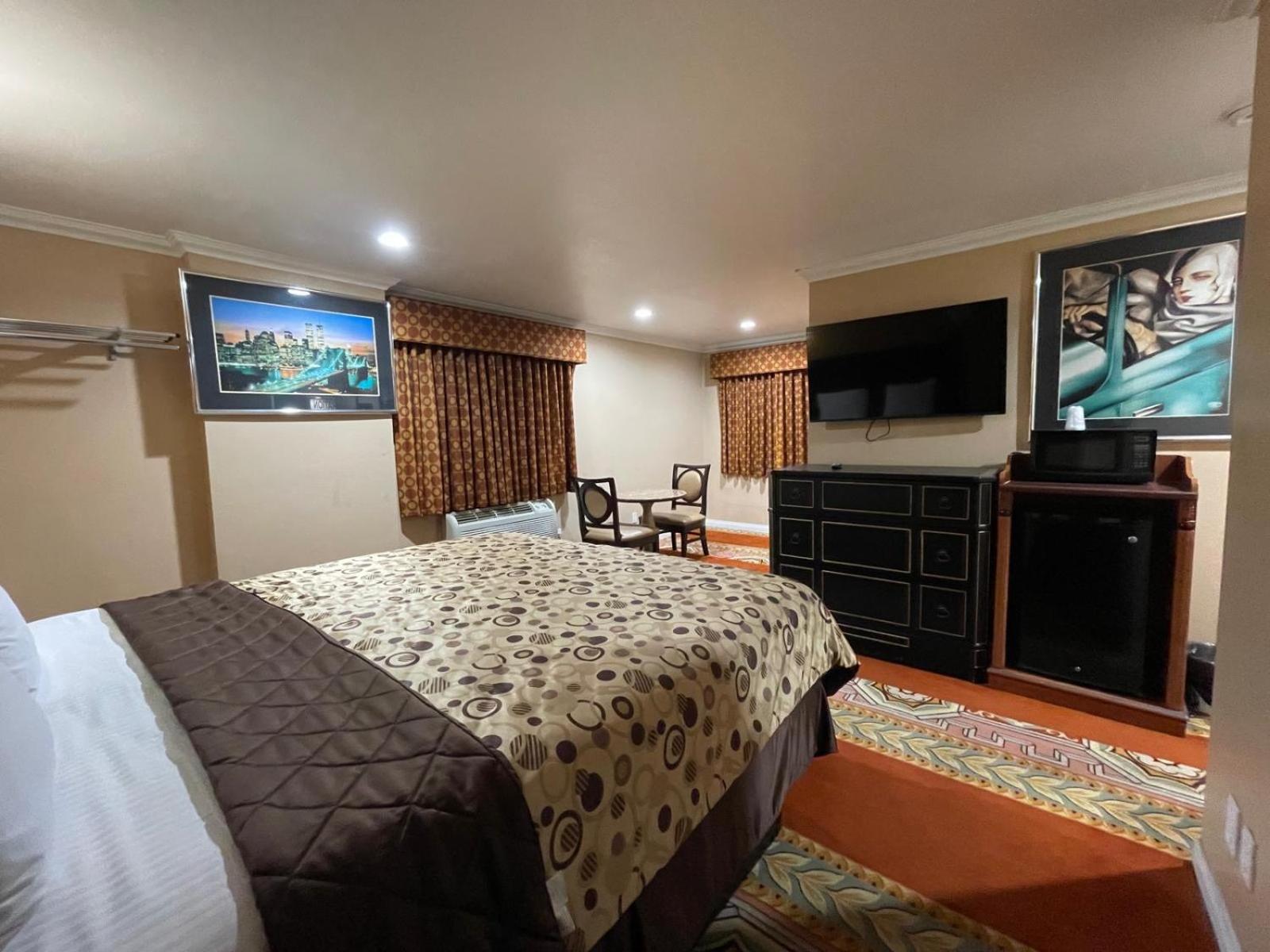 Sunrise Inn Gardena 13/27