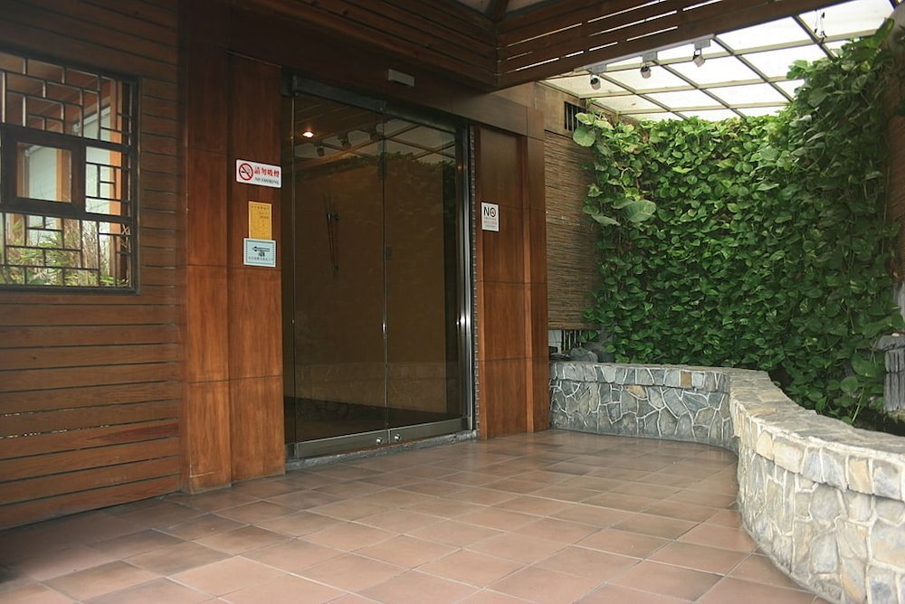Warm Life Hotel 6/8