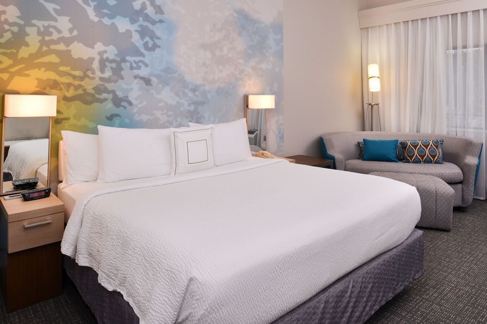 Courtyard by Marriott Beaumont 6/35