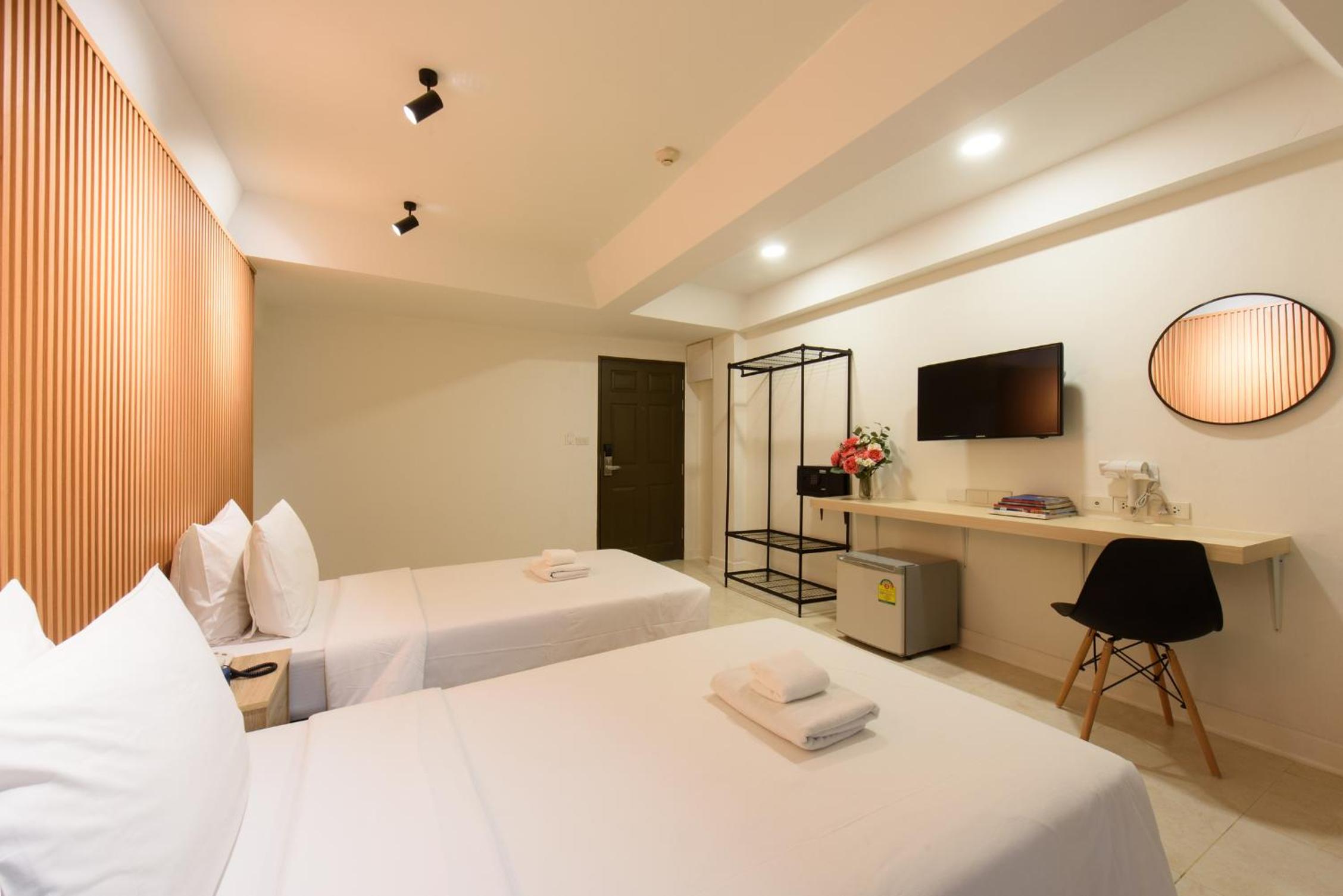 Mini, Suite