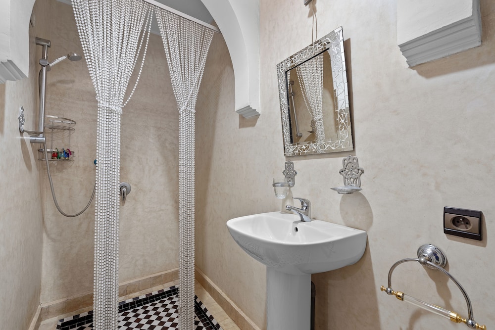Riad Marwa 81/83