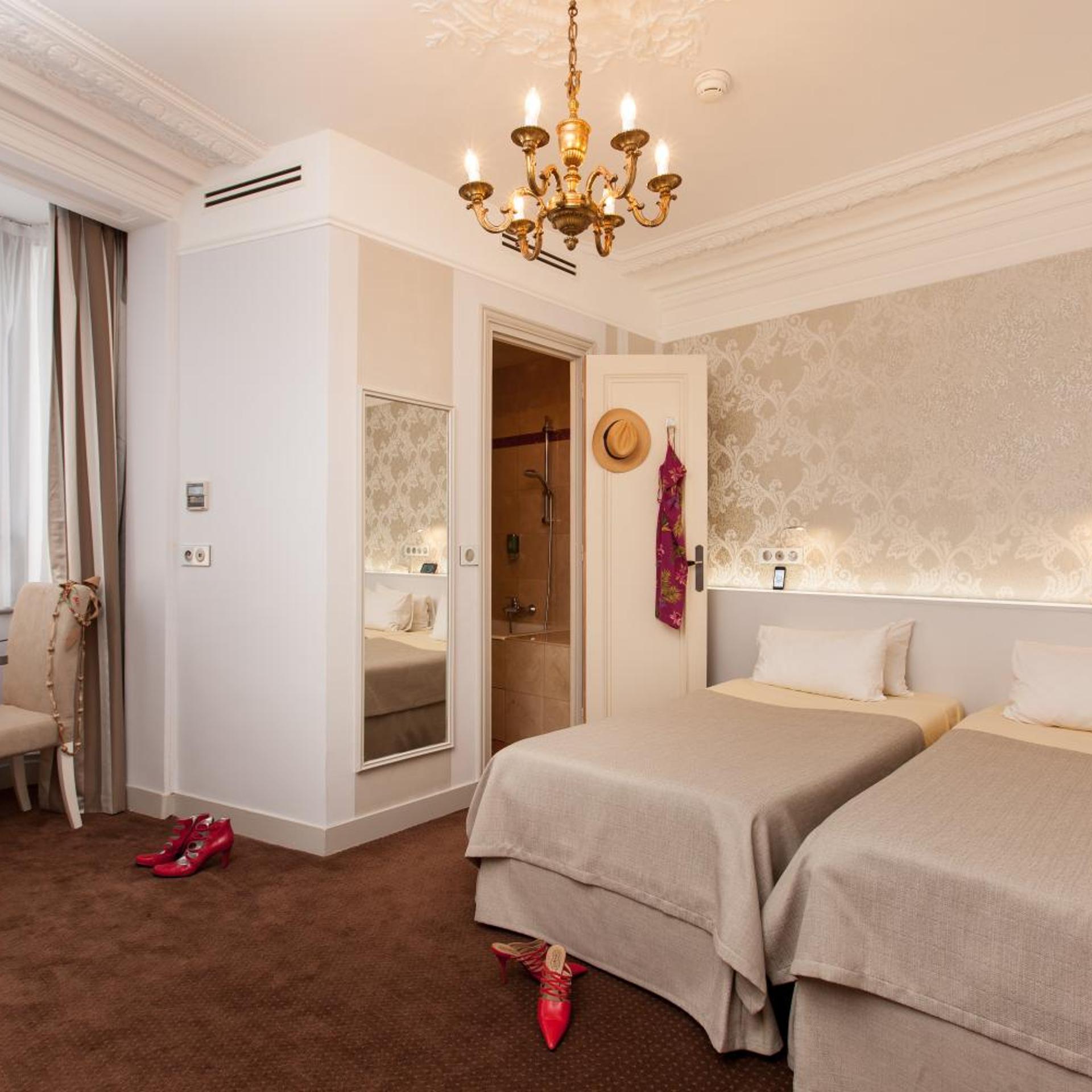 غرفة كلاسيكية بسرير فردي، Hotel Bonaparte 3/3