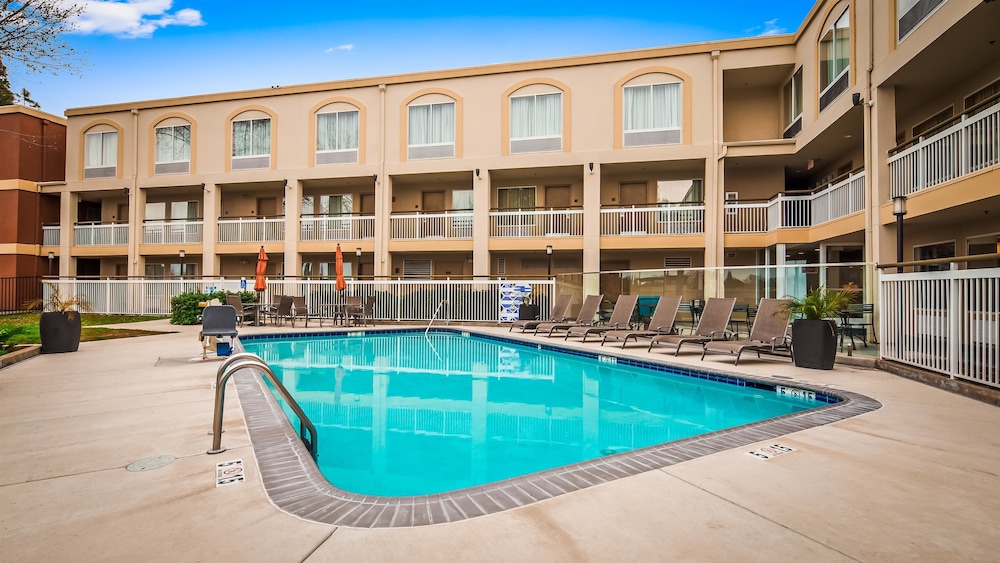 Best Western Plus Rancho Cordova Inn 6/63