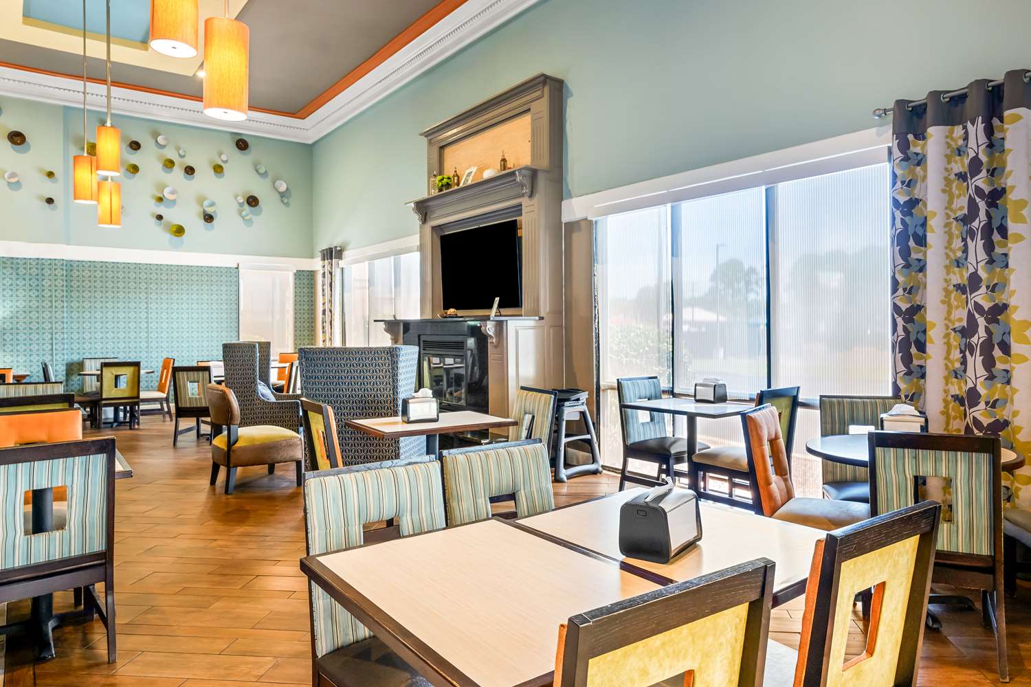 Best Western Executive Suites 28/38