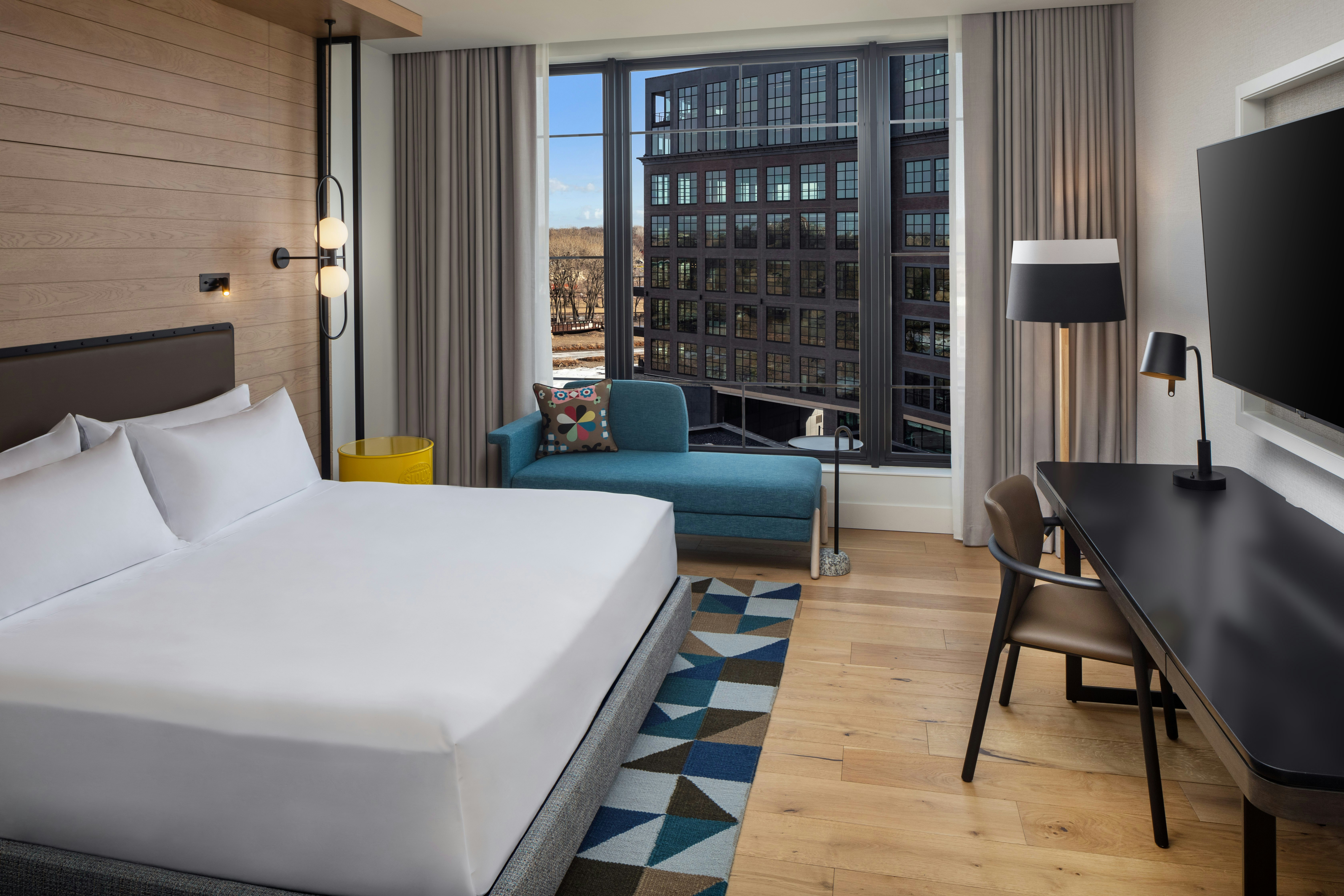 District, King Bed, Accessible