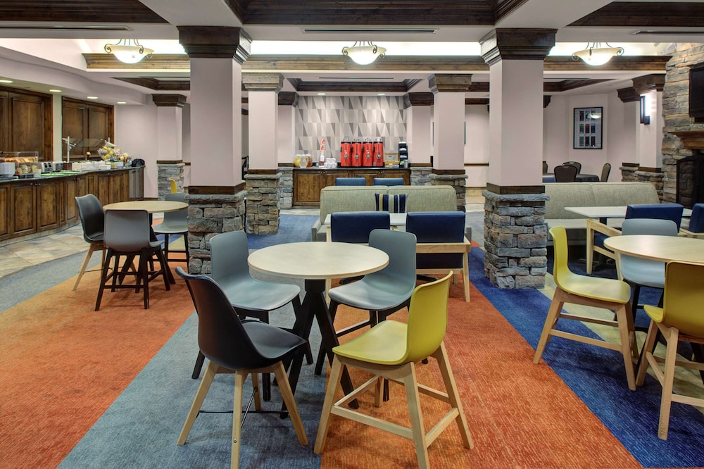 Hyatt House Fishkill Poughkeepsie 43/64