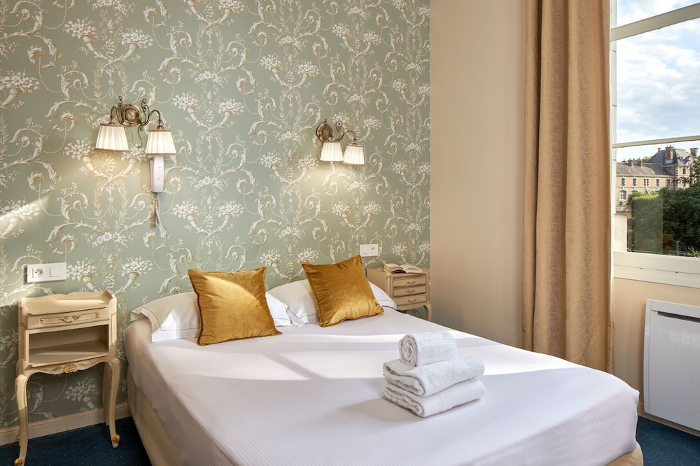 Hotel France Et De Guise 20/60