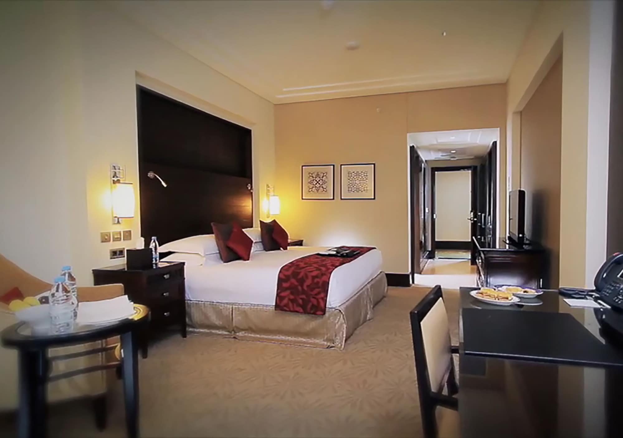 HARAM, DELUXE, TWIN BEDS