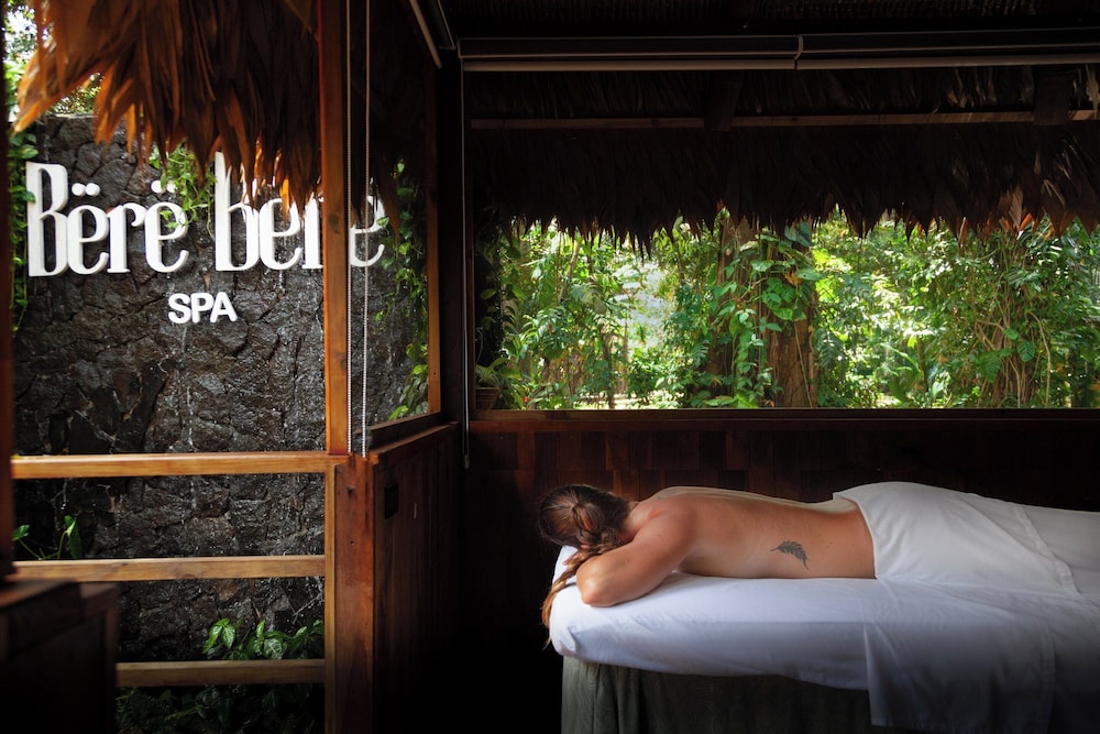 Le Cameleon Hotel 34/65