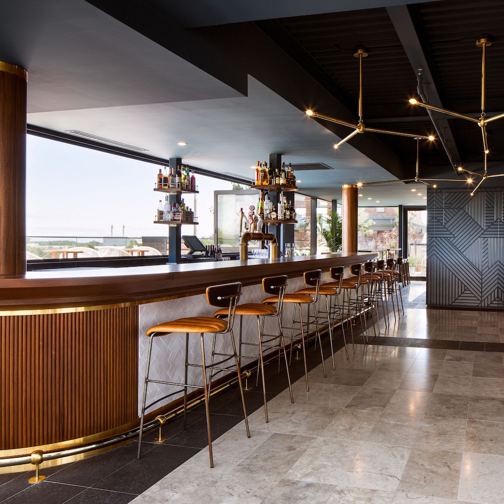 The Broadview Hotel 7/48