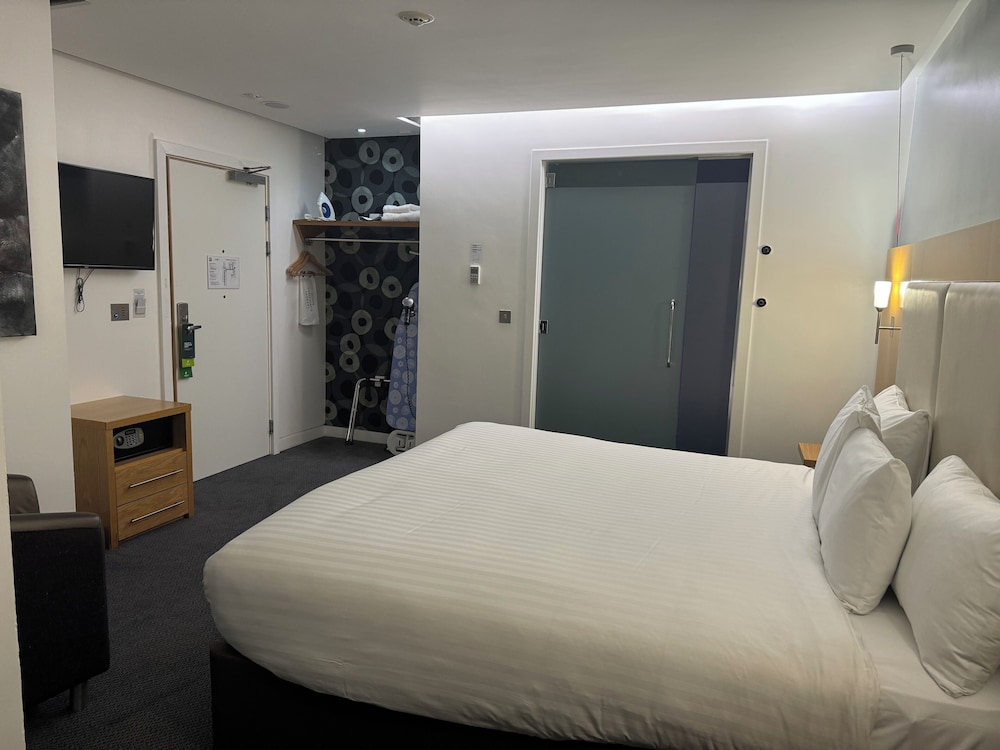 Standard, Double Bed, Stanton House Hotel 5/9