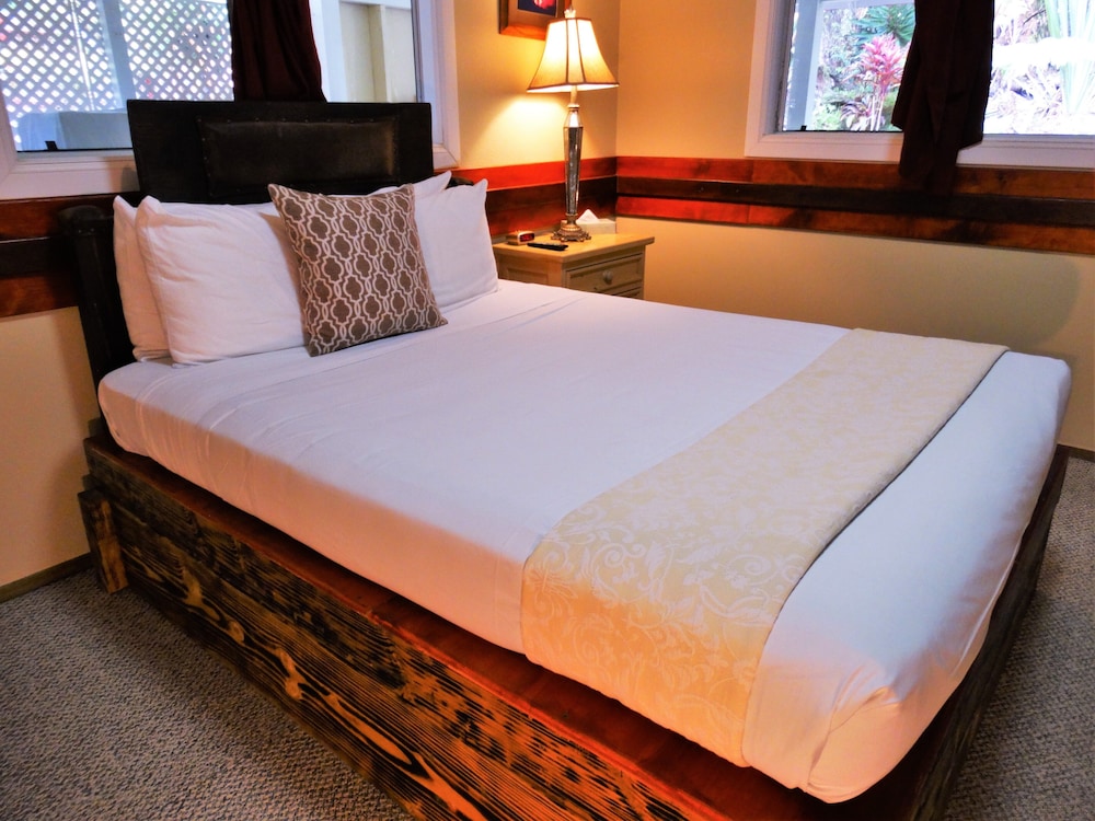 Lokahi Lodge 8/22