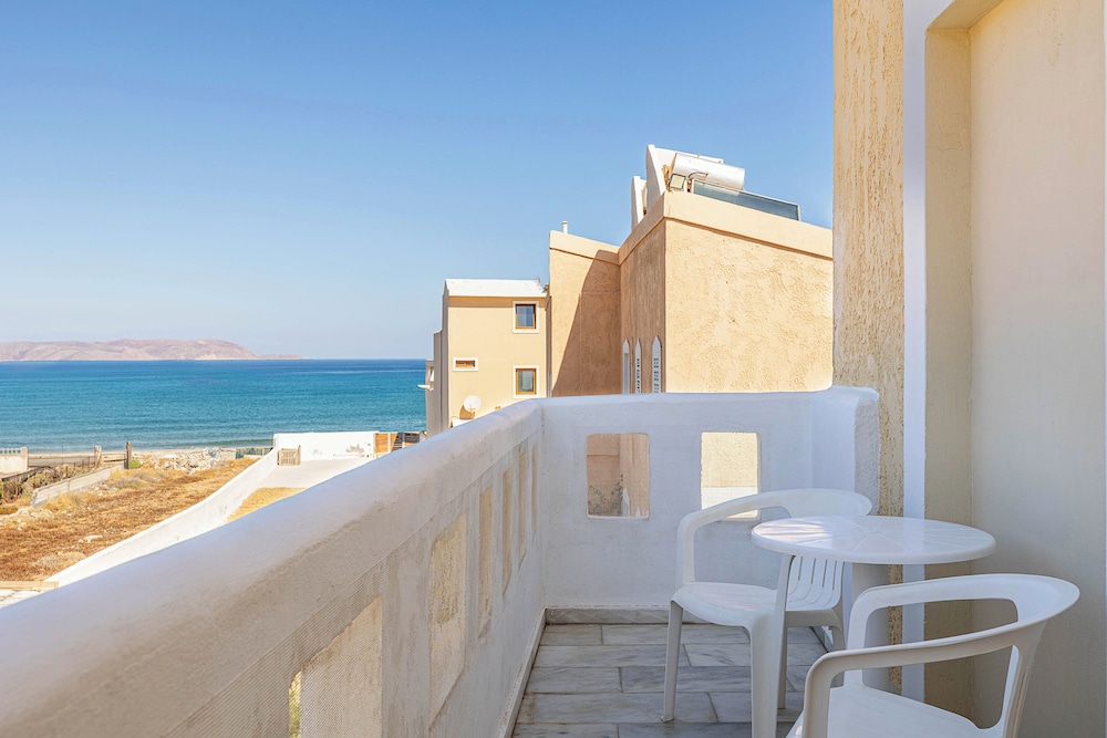 Niros Beach Apartments 51/58