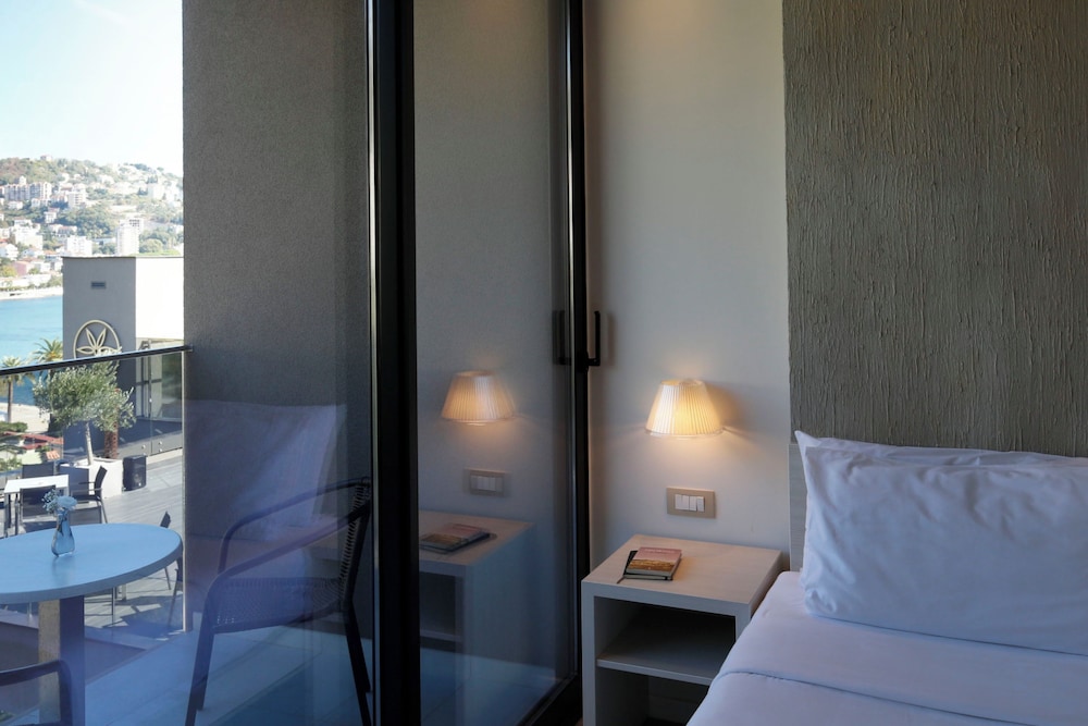 Palmon Bay Hotel and Spa 17/48