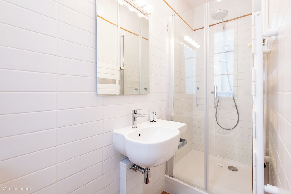 HOTELHOME PARIS 16 49/50