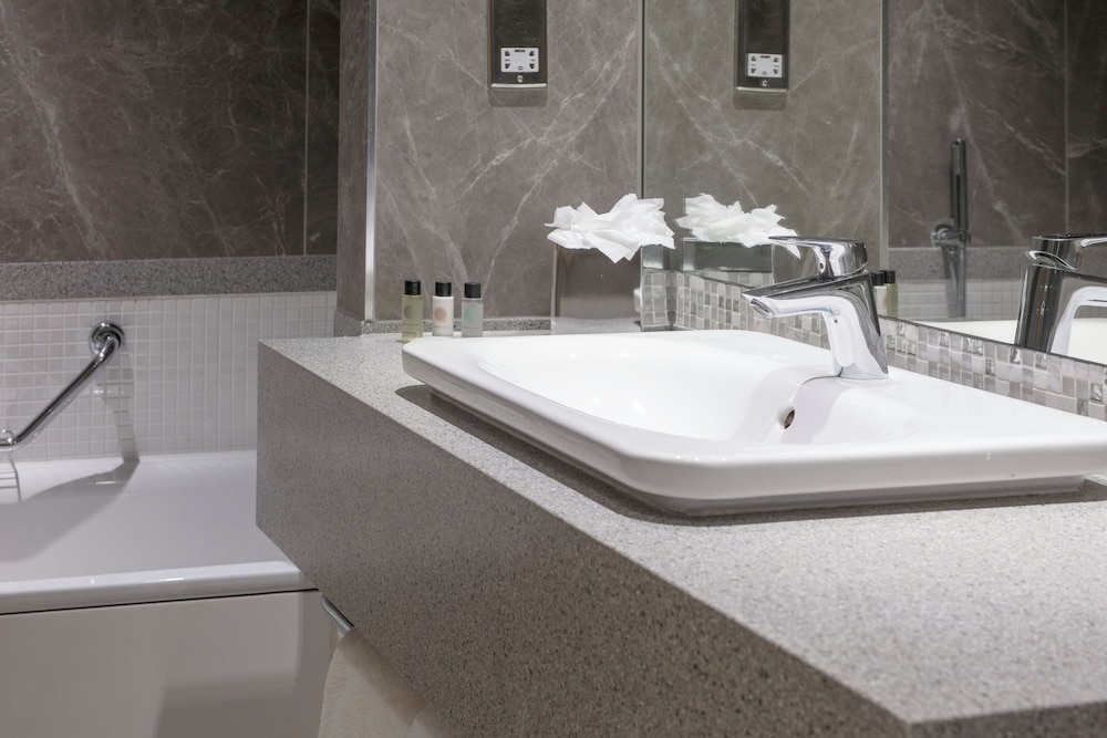 Oulton Hall Hotel, Spa & Golf Resort 64/65