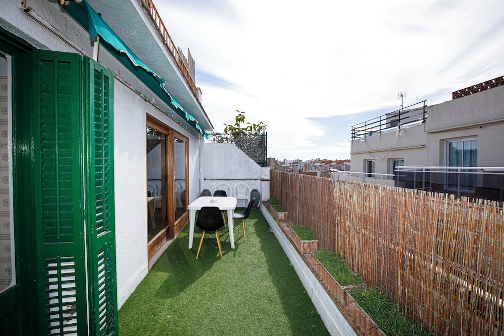 Hostal Mas 29/42